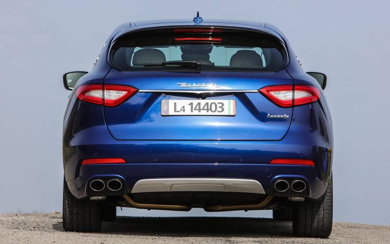 Comparison Maserati Levante S 2017 Vs Audi Q5